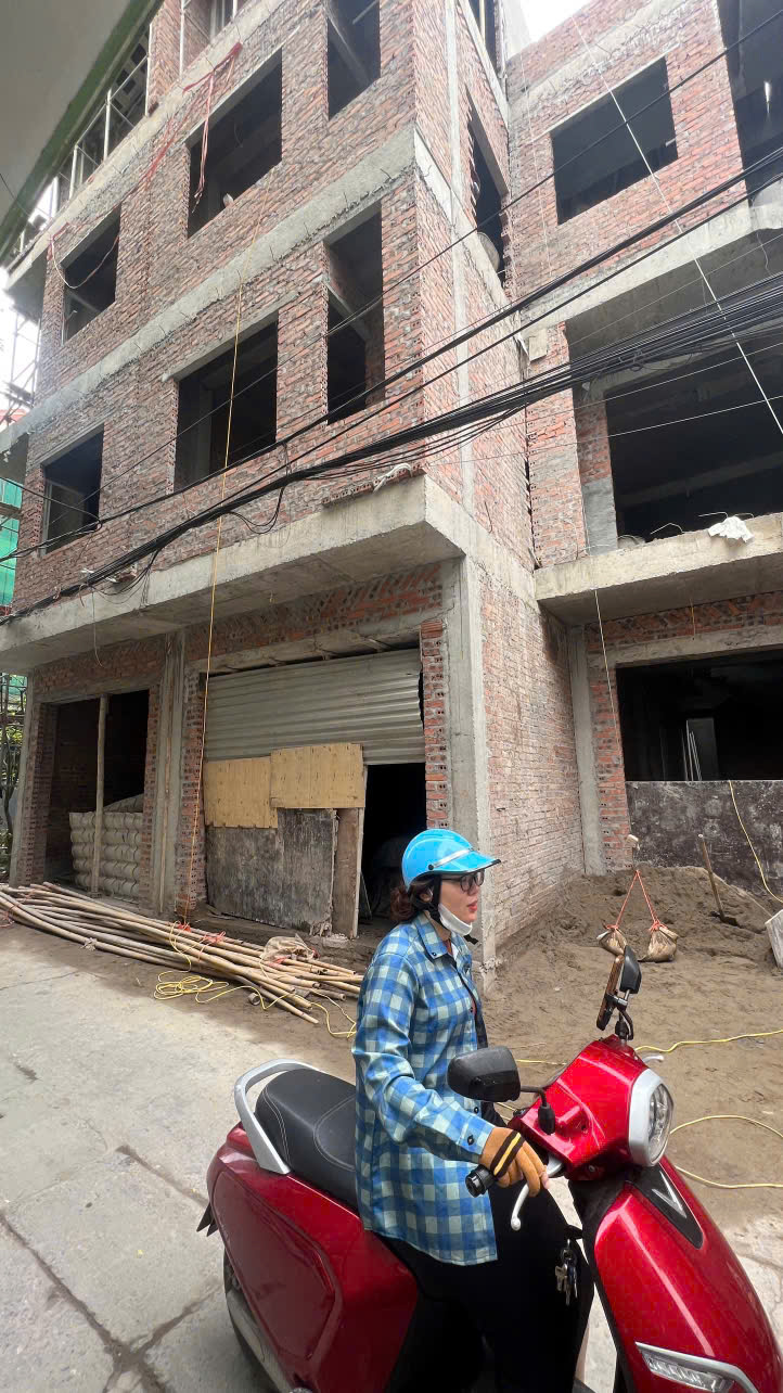 chính chủ gửi bán nhà 4 tầng mặt ngõ thông ngay khối bv mắt trần lãm 4