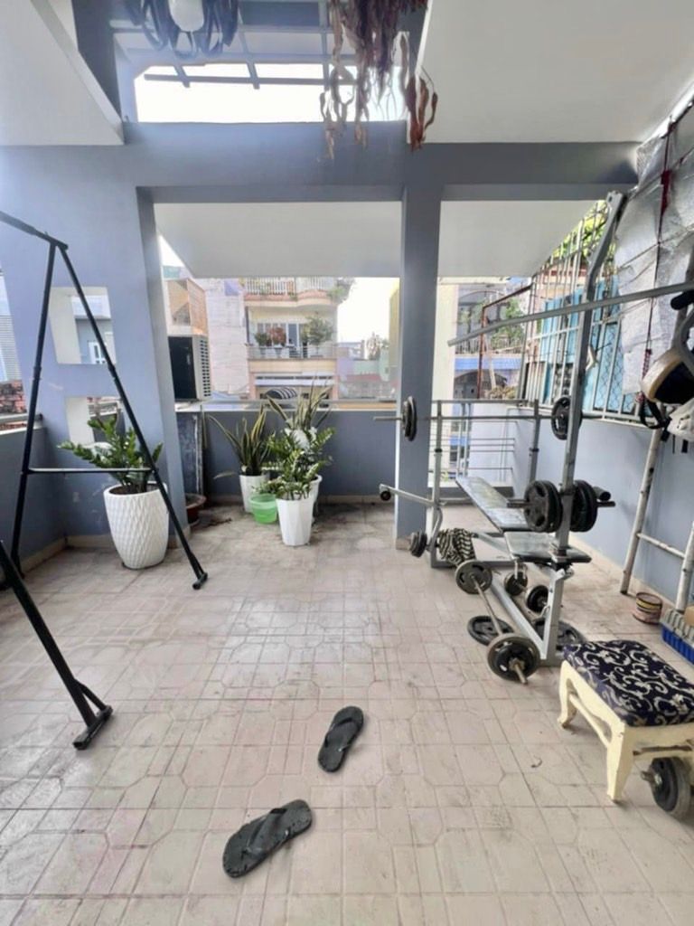 Hẻm xe hơi chợ Rạch Ông 5x24 Hoàn công 4 tầng Tặng nội thất- 0931172218 2