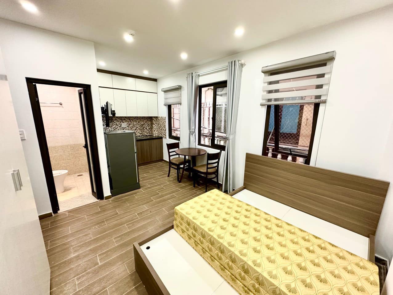 CẦN BÁN TÒA CCMN VĂN QUÁN 96M2 7 TẦNG 24PKK DOANH THU CAO GIÁ CHỈ 19 TỶ 3