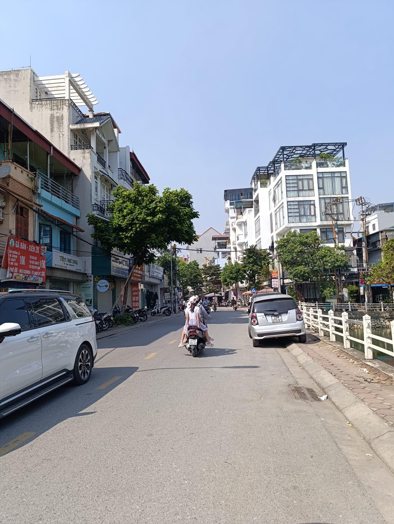 BÁN NHÀ SÀI ĐỒNG LONG BIÊN - GẦN AEON NỘI THẤT ĐẸP - SÁT CHỢ - Ô TÔ GIÁ CHỈ HƠN 6 TỶ 4