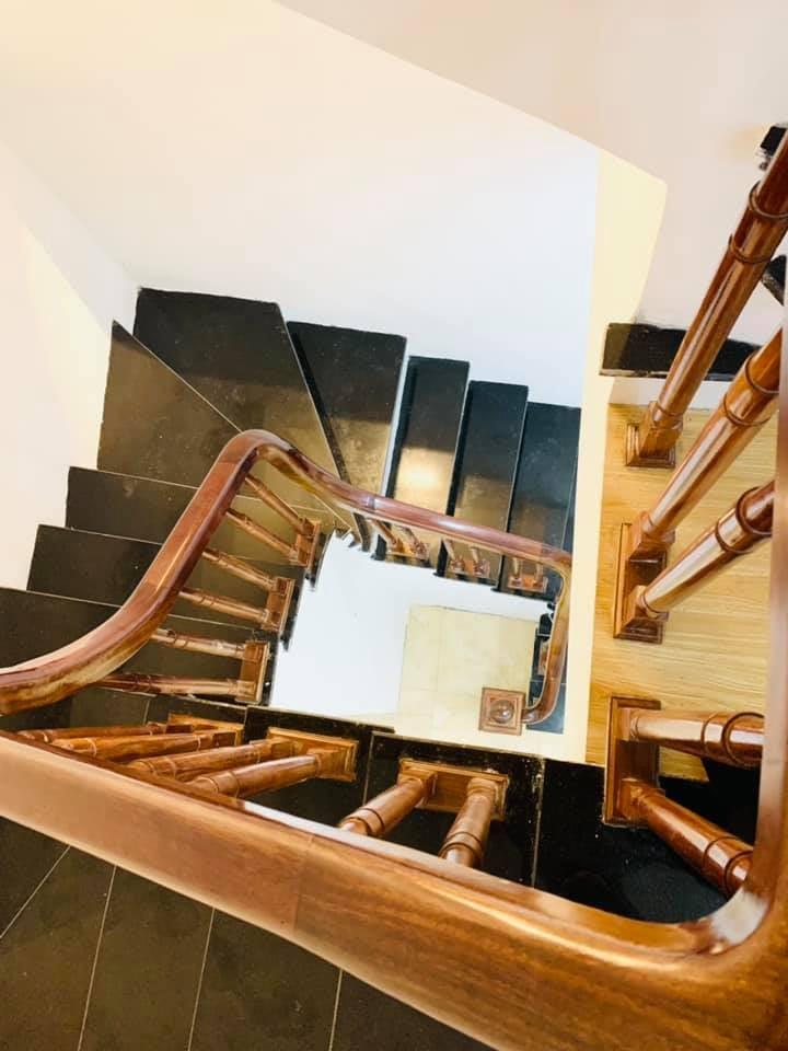 BÁN NHÀ TRUNG TÂM THẠCH BÀN – NGÕ THÔNG – GẦN GẦN HỒ –  CHỈ 5.9 TỶ 2