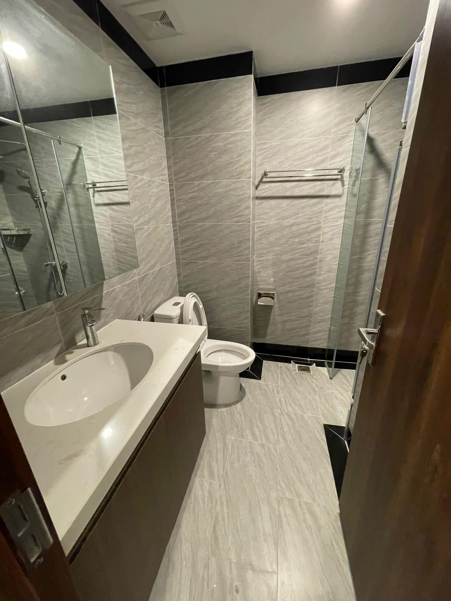 HIẾM – 5.99 TỶ nhà Phúc Lợi – Hàng xóm Vinhomes. • Diện tích sử dụng 40m  4 tầng 2