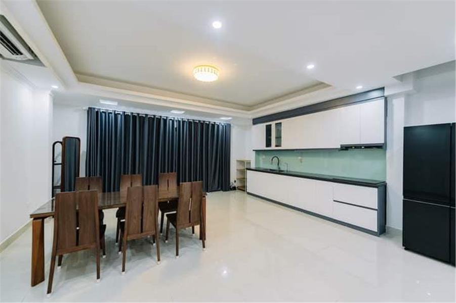 BÁN NHÀ THẠCH BÀN - NỘI THẤT CỰC ĐẸP - Ô TÔ VÀO TẬN CỬA - 30M RA  Ô TÔ TRÁNH HƠN  7 TỶ 2