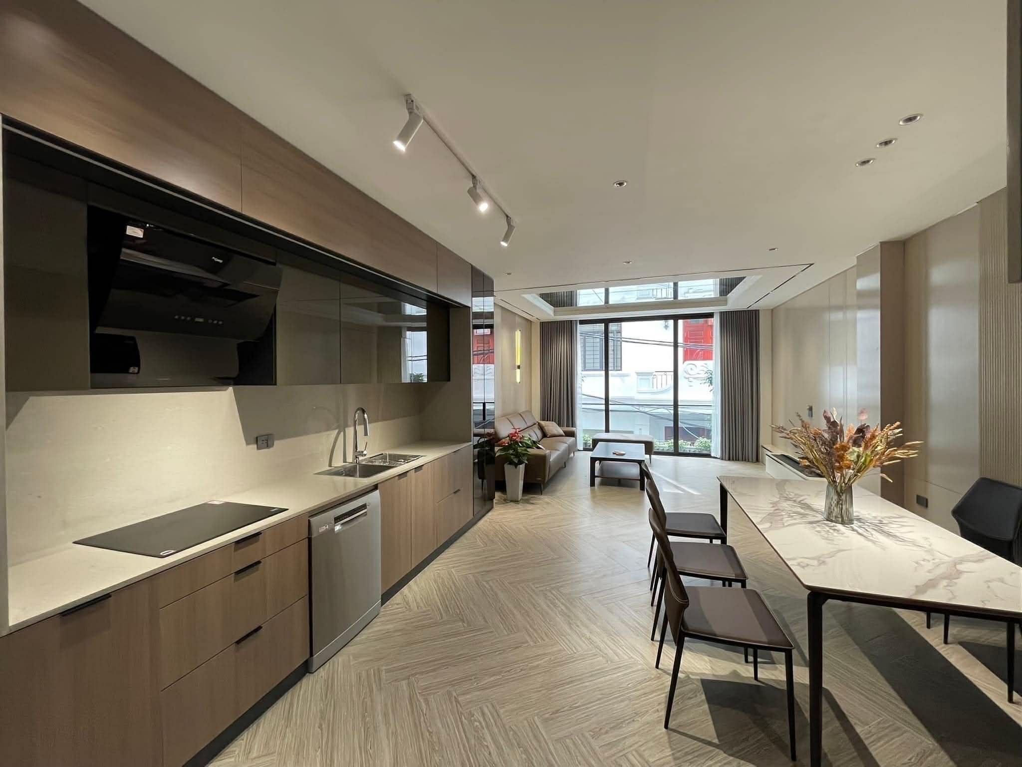 nhà đẹp Long Biên, 7 tầng thang máy, ôtô tránh, full nội thất 4