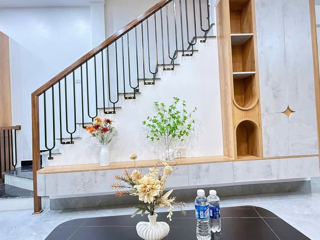 Bán căn nhà ngõ oto phố Lê Cảnh Tuân, ph Hải Tân, TP HD, 41m2, mt 4.5m, 3.5 tầng, 2.78 tỷ 6