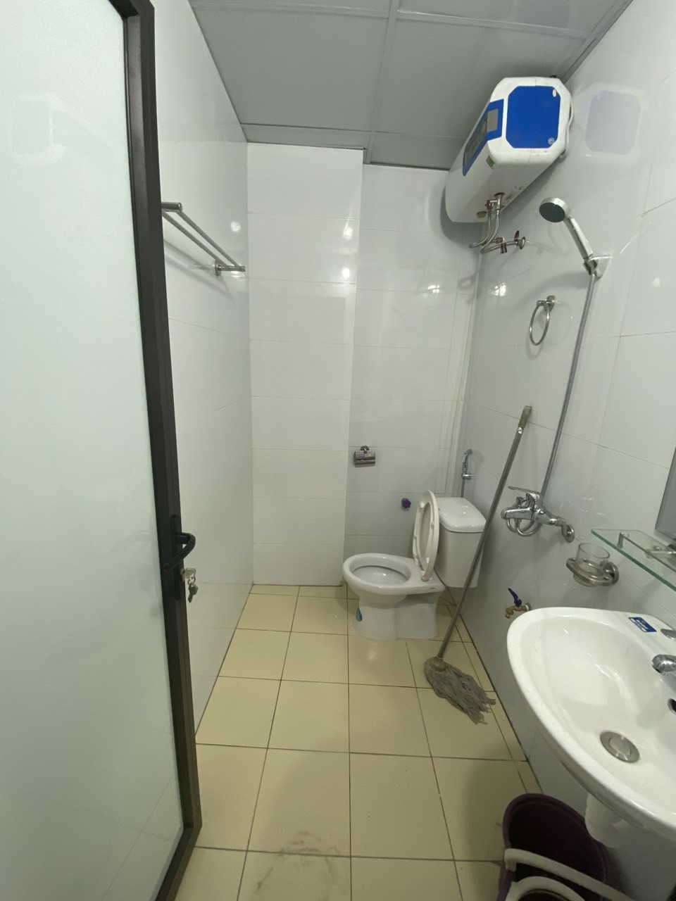 Cho thuê Căn hộ CCMN Tầng 4 tại Số 98 ngõ 116 Phan Kế Bính, Cống Vị, Ba Đình. Chỉ 3.8tr 5