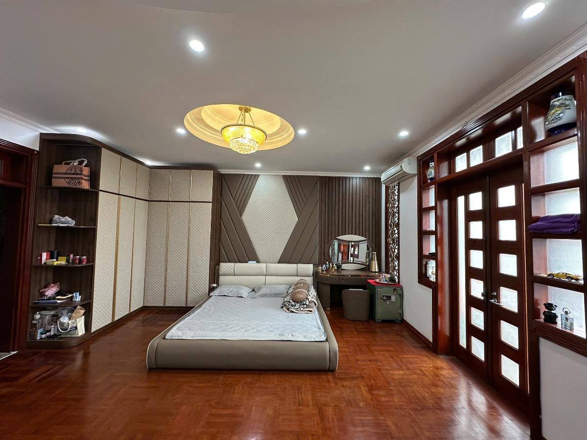 BÁN NHANH NHÀ LÊ VĂN THIÊM, DT65M2 MT6.2M, PHÂN LÔ VỈA HÈ, OTO TRÁNH KINH DOANH VP, 31.X TỶ 3