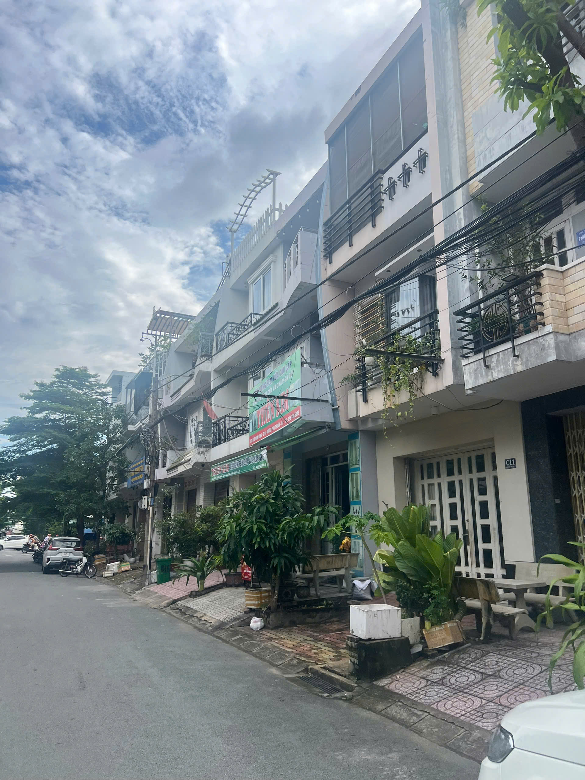 Bán nhà Quận 7 Lô B khu Nam Long phú thuận dt 4x21m, 2 lầu, giá 17 tỷ