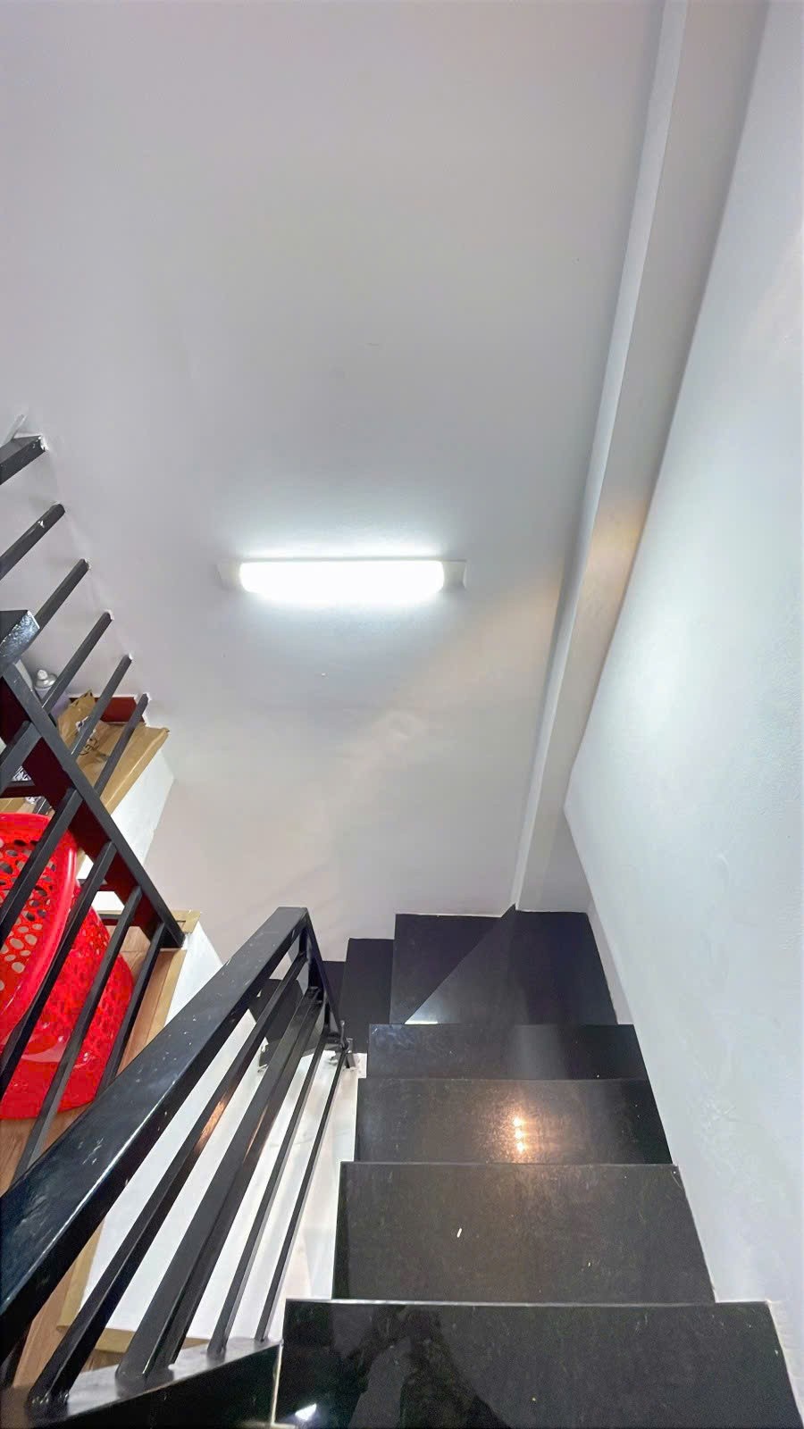 XE HƠI ĐỖ CỬA NGUYỄN SƠN 25M2 2 TẦNG 2PN 2WC SHR CHỈ 3.79 TỶ 4