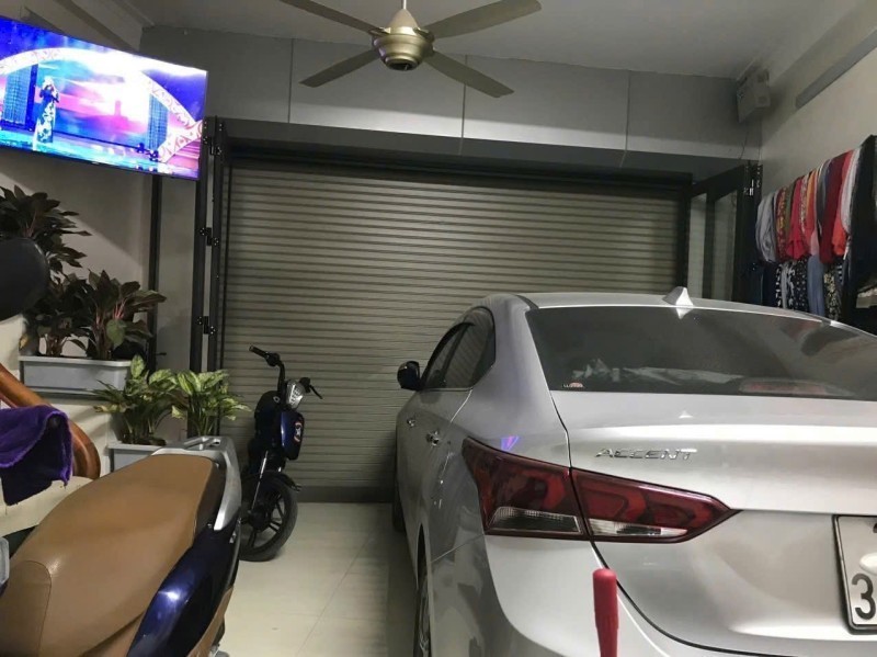 NHÀ NGUYỄN VĂN LINH – LONG BIÊN  30m² – 5 TẦNG – NGÕ Ô TÔ – FULL TIỆN ÍCH