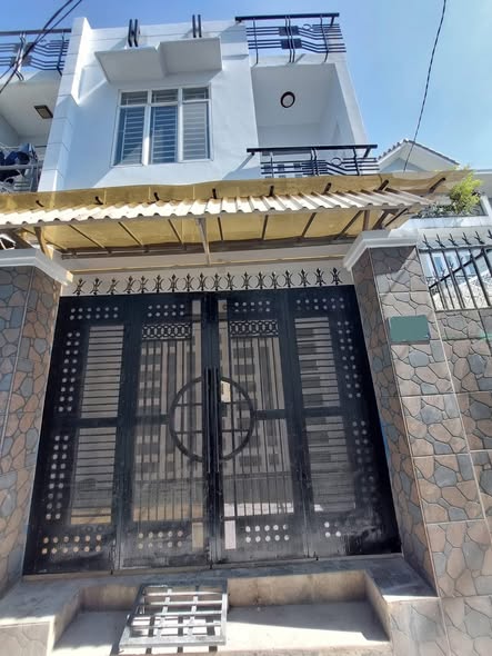 11TR , NHÀ MỚI- ĐẸP 1 TRỆT 1 LẦU, 2PN, NGAY CHỢ HIỆP BÌNH.