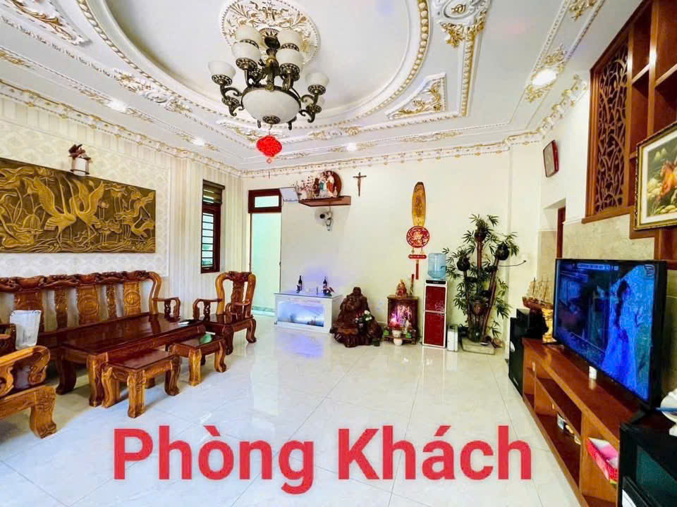 CHO THUÊ BIỆT THỰ SÂN VƯỜN 300M2 KDC HỒNG LONG 4PN GIÁ 40TR 6