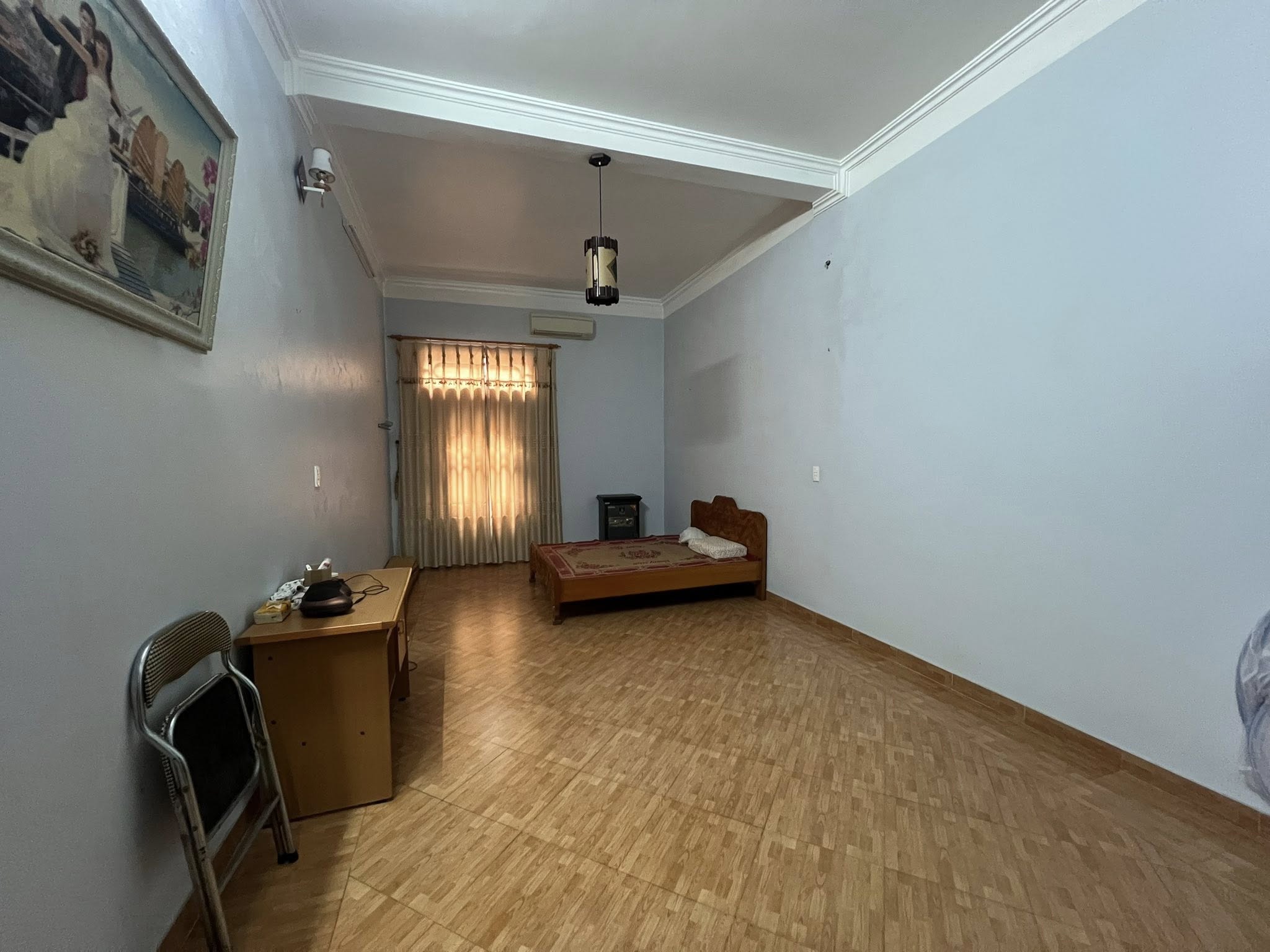 Bán căn nhà mặt phố Khu Đông Nam Cường, TP HD, 72m2, 4 tầng, 5 ngủ, 3 vs, mt 4m, 5.x tỷ 7