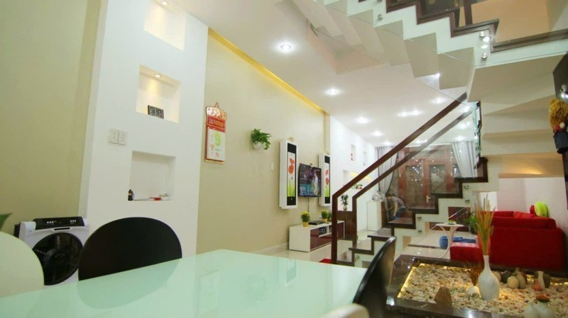 Bán nhà đường số 1, Phường Trường Thọ, Thủ Đức, TP HCM. DT 60m2, 4 tầng, , sổ hồng. Giá  7.5 tỷ -