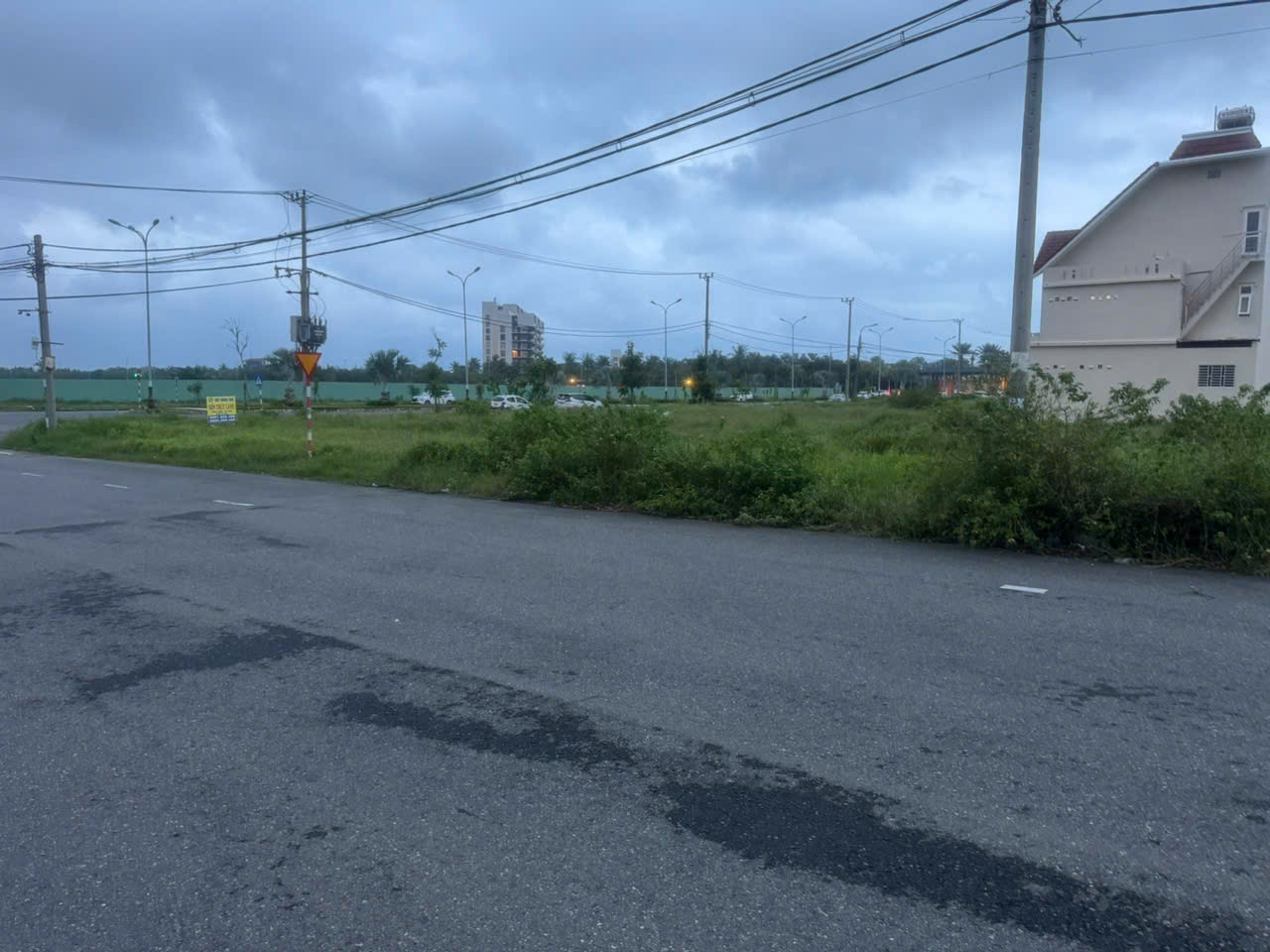 15,5 tỷ,125m2.Đất đường Nguyễn Khắc Viện rông 15m,Sát đường Minh Mạng, nhìn biển Sơn Thủy 4