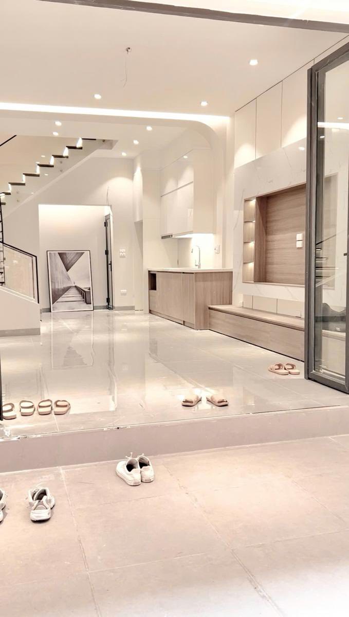 NHÀ ĐẸP CHÙA QUỲNH, HAI BÀ TRƯNG, SÁT PHỐ 50M 4T 12 TỶ 0965549363