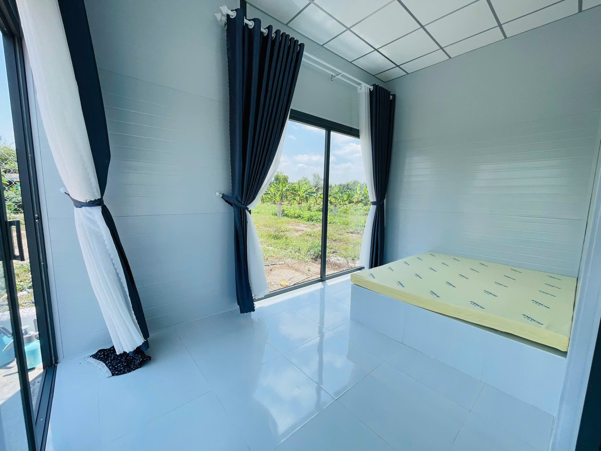 Bán nhà vườn mt đường Nguyễn Thị Tầm, Bình Lãng, Tân Trụ dt 166m2 full thổ giá 1,11 tỷ 6