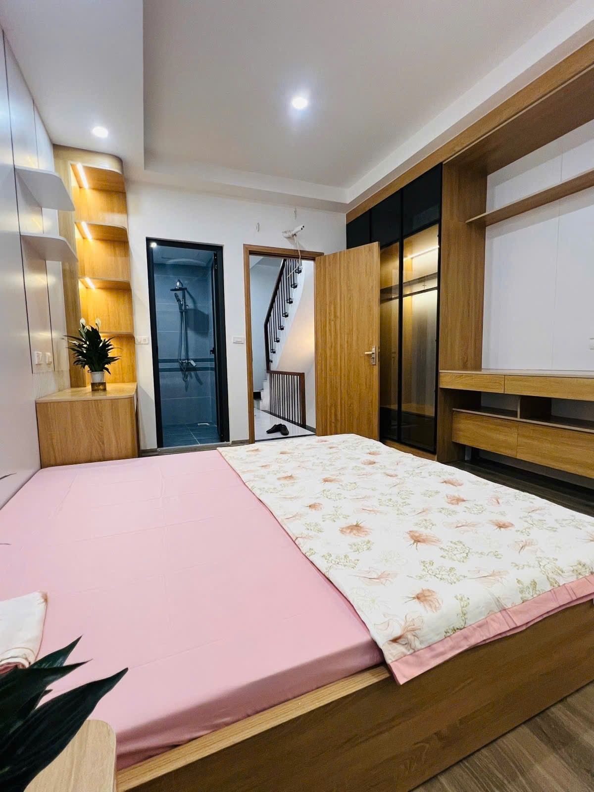 NHÀ ĐẸP – 5 TẦNG – NGÕ GẦN PHỐ – Ở NGAY –NHỈNH 8 TỶ GIÁ TỐT 2