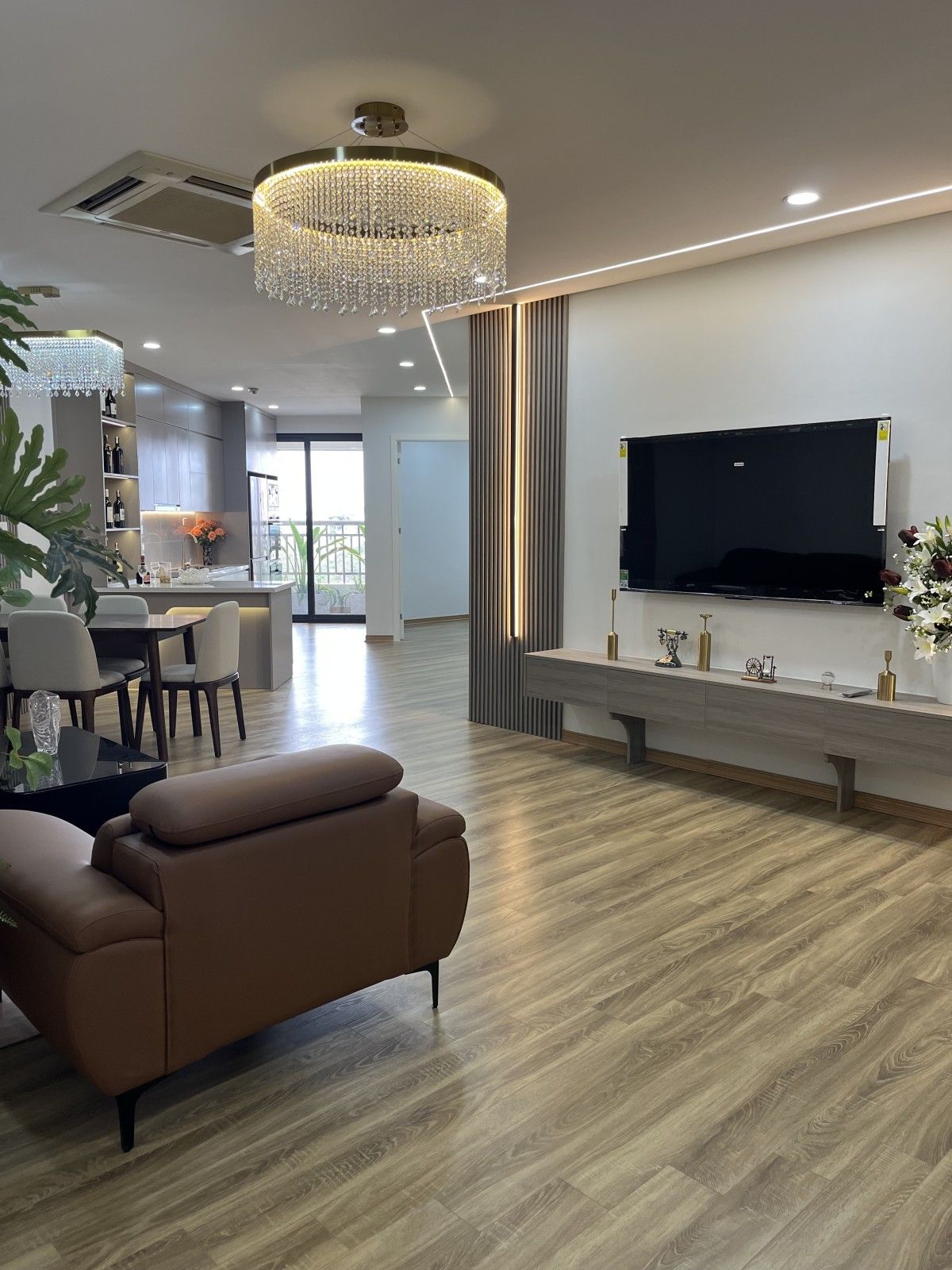 SIÊU PHẨM CĂN GÓC TRUNG HOÀ NHÂN CHÍNH – FULL NỘI THẤT XỊN – VIEW BIỆT THỰ TRIỆU ĐÔToà 17T4 2