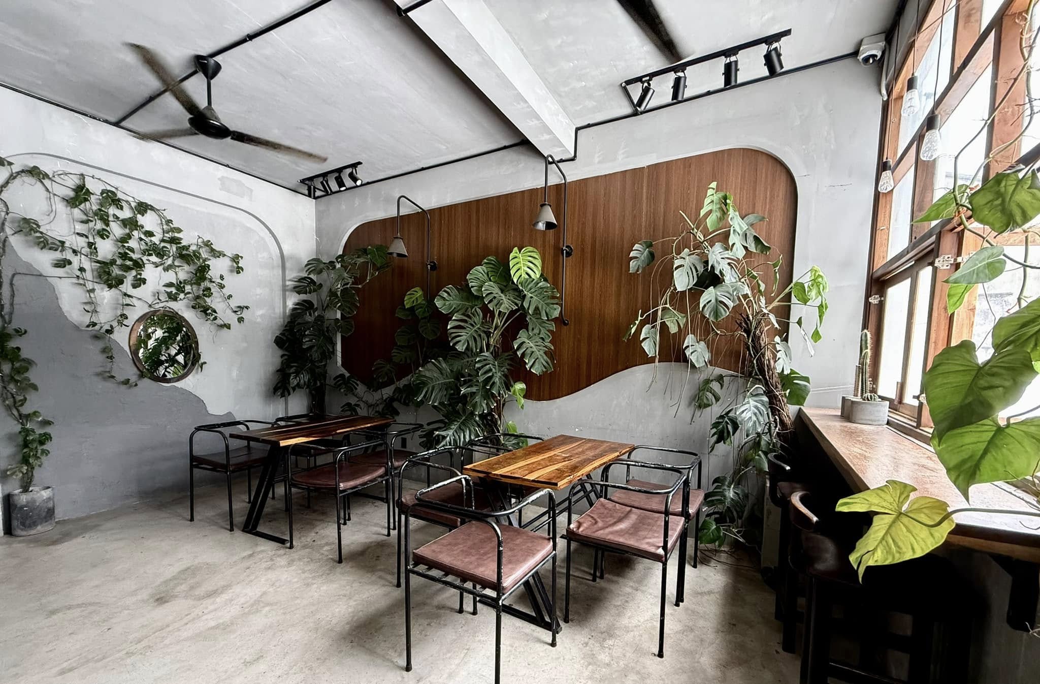 SANG QUÁN CAFE MẶT TIỀN HOÀNG DIỆU - BMT 5