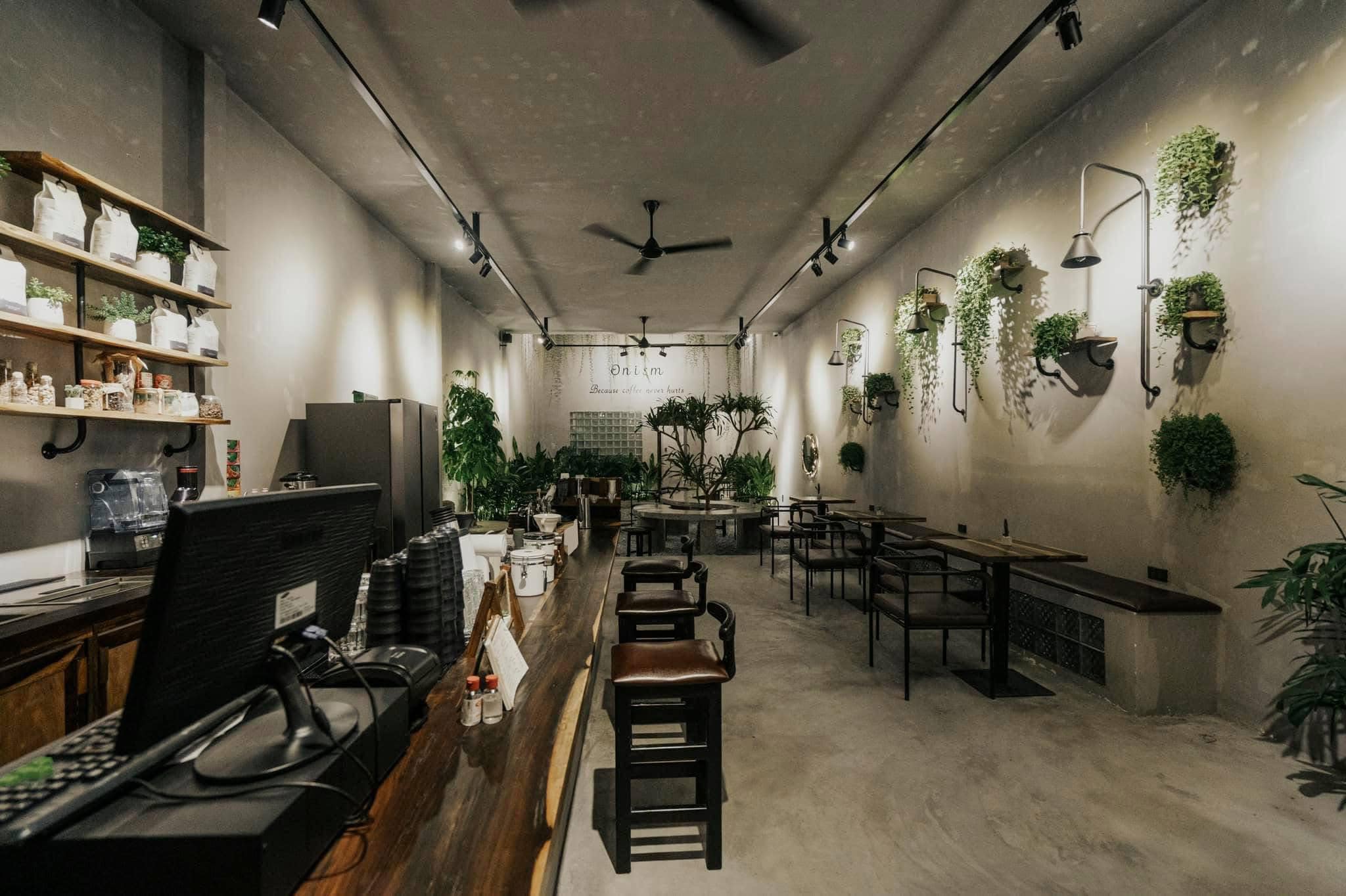 SANG QUÁN CAFE MẶT TIỀN HOÀNG DIỆU - BMT 3