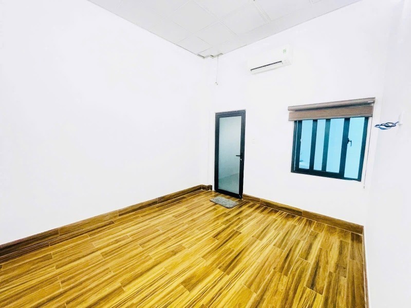 Mặt tiền Lê Văn Hiến 155,2m2 nhà 2 tầng kinh doanh tốt giá 13,5 tỷ 2