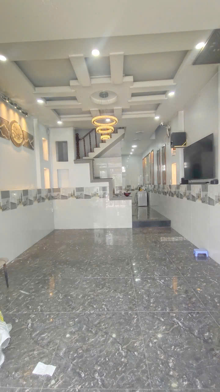 Cho thuê nhà phường Hiệp Bình   MT đường số 38 cách chợ Hiệp Bình 100m 2