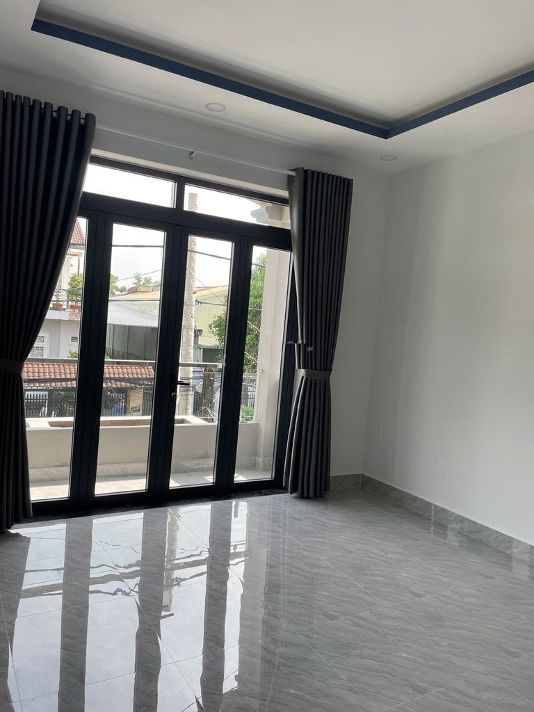 NHÀ MỚI XÂY HẺM 718 QUỐC LỘ 13 TRỆT 1 LẦU 2PN, 2WC GIÁ 12TR 5