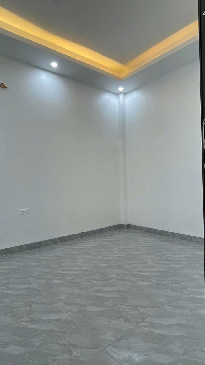 Bán căn nhà 3 tầng ngõ phố Nhị Châu, TP Hải Dương, 48m2, mt hơn 5m, 3 ngủ, 2 vs, 1.89 tỷ 8