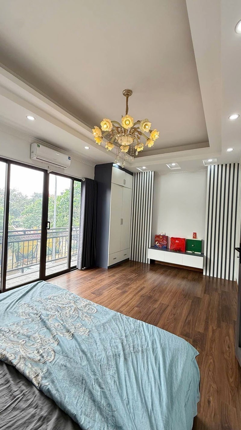 Bán nhà phố Phúc Lợi 73,5m2 - 5 tầng Thang máy, View thoáng vĩnh viễn, ô tô tránh, sát Vinhomes
