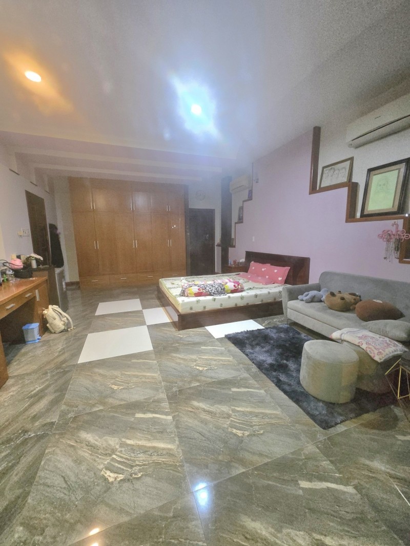 Bán nhà đường Linh Trung, Phường Linh Trung,Thủ Đức, TP HCM. DT 80m2, 1 tầng, SHR - Giá  8.45 tỷ - 2