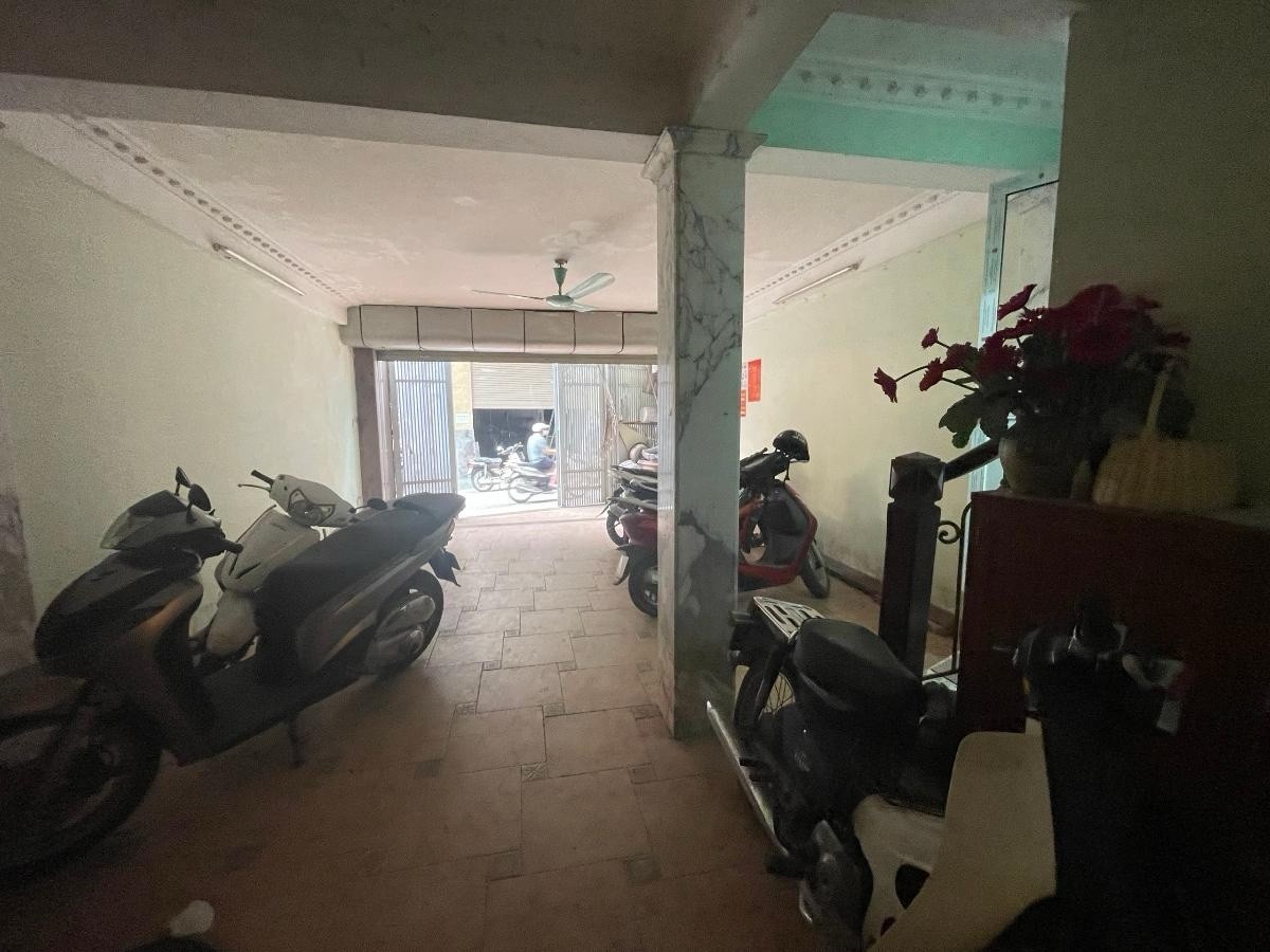 Bán Nhà Nguyễn Phúc Lai 46m2. 6 tầng. mặt tiền 5m. giá 23 Tỷ Đống Đa Hà Nội 2