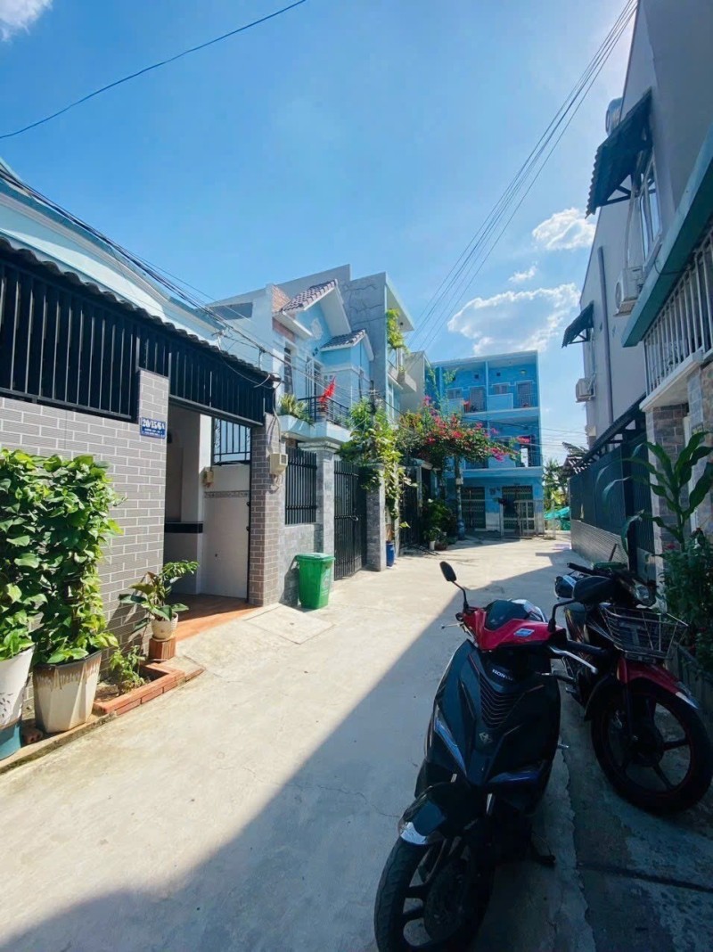 Bán nhà đường 160, Tăng Nhơn Phú A, Q9, Thủ Đức, TP HCM. DT 90m2, sổ hồng. Giá 5.35  tỷ 5