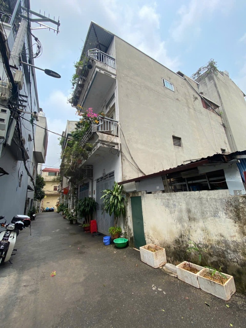 BÁN ĐẤT ĐỨC GIANG – PHÂN LÔ – Ô TÔ VÀO – TẶNG THIẾT KẾ 6 TẦNG THANG MÁY 3