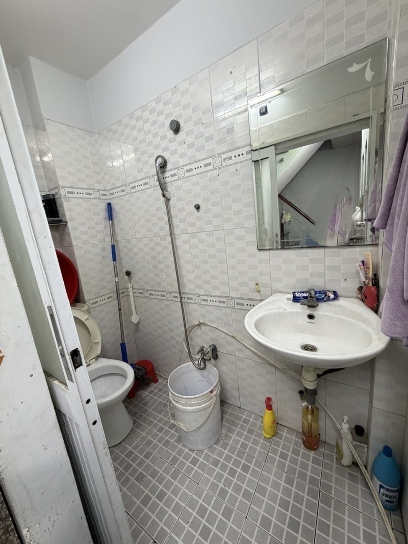 GIÁP MÃ LÒ HẺM XE HƠI 28M2 3 TẦNG ĐÚC 2PN 2WC CHỈ 3.98 TỶ 7
