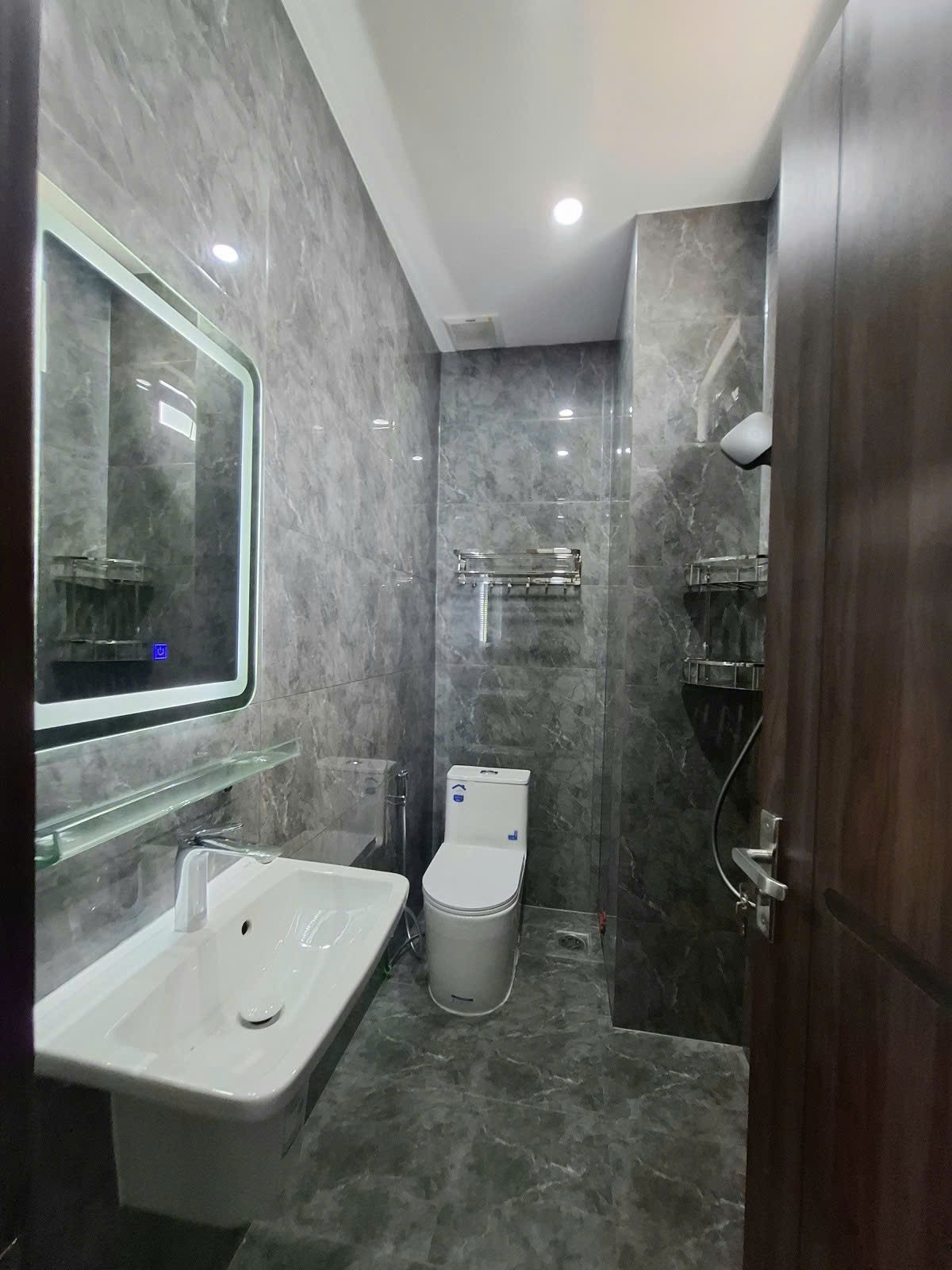 MẶT TIỀN HẺM XE TẢI HUỲNH THIỆN LỘC 52M2 5 TẦNG THANG MÁY CHỈ 10.6 TỶ 7