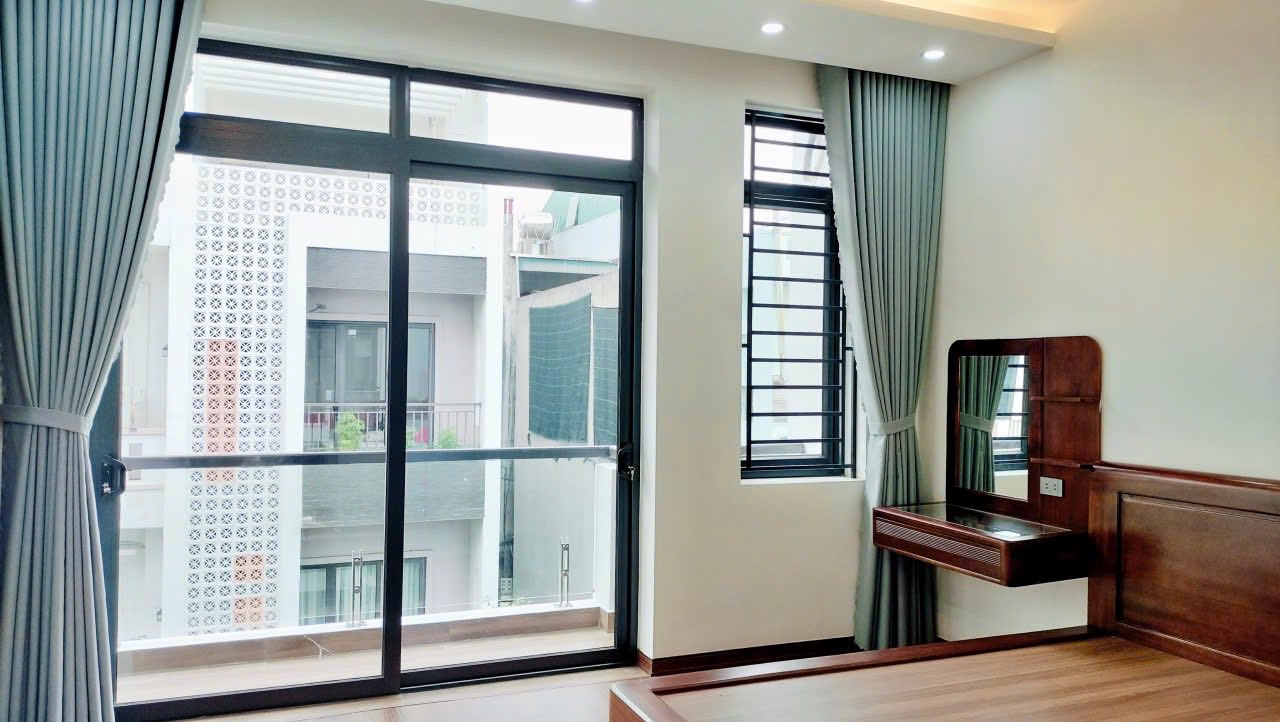 Bán nhà 4 tầng thang máy đẹp, KĐT An Phú, ph Lê Thanh Nghị, TP HD, 67.5m2, 4 ngủ, gara oto 9