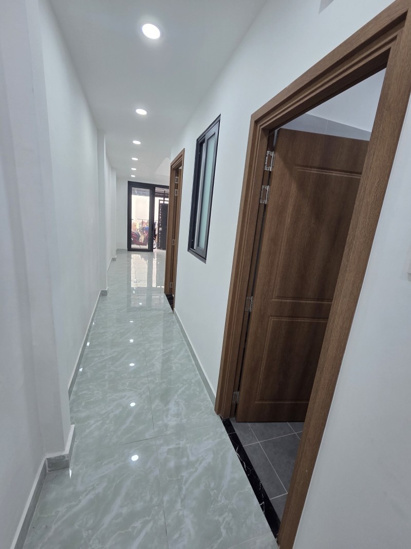 Bán nhà hẻm đường Quang Trung, Phường Tăng Nhơn Phú B, Q,9, TP HCM. DT 60m2, 2 tầng. Giá 4.7 tỷ, 3