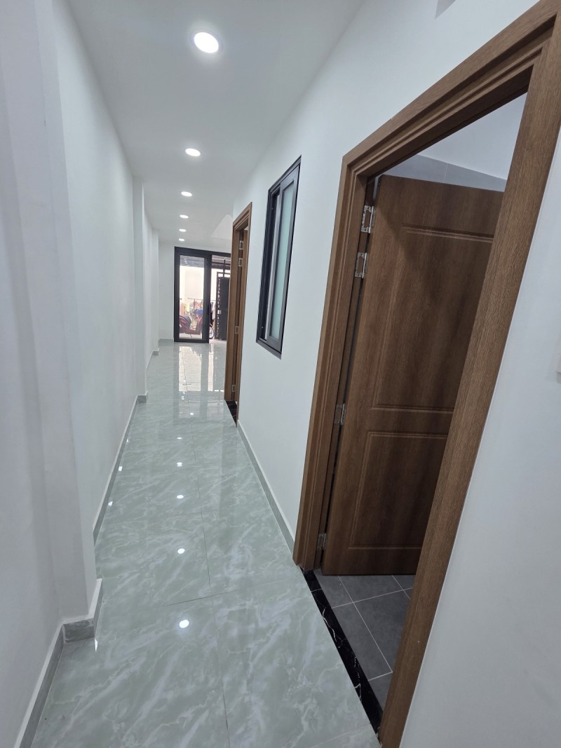 Bán nhà hẻm đường Quang Trung, Phường Tăng Nhơn Phú B, Q,9, TP HCM. DT 60m2, 2 tầng. Giá 4.7 tỷ, 3