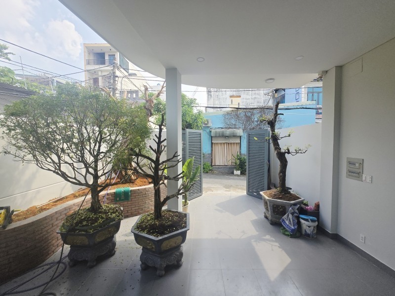 Bán nhà đường số 19, Linh Chiểu, Thủ Đức, TP HCM. DT - 127m2, 3 tầng, 13.1 tỷ