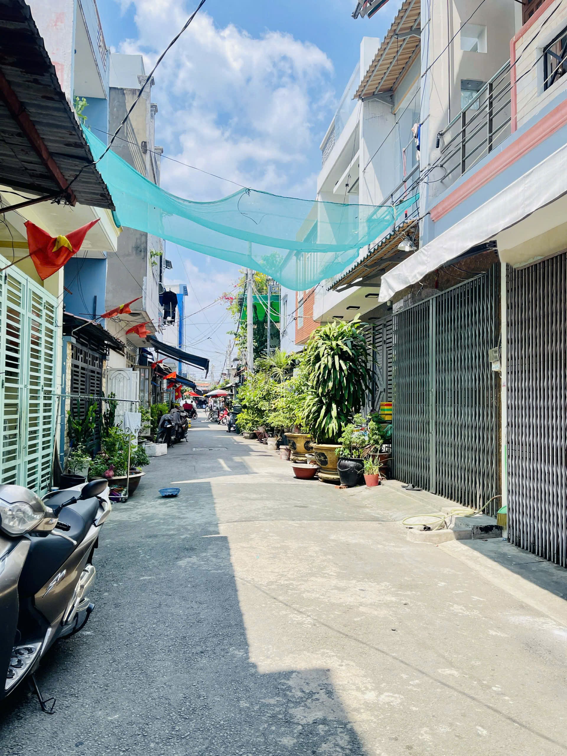 GIÁP LÊ VĂN QUỚI BÌNH TÂN 70M2 HXH 2 TẦNG SHR CHỈ 4.95 TỶ 8