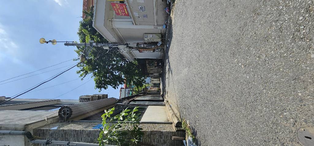 duy nhất 1 căn ngọc thuỵ oto thông, kinh doanh, gần trường pháp chỉ hơn 9 tỷ 3