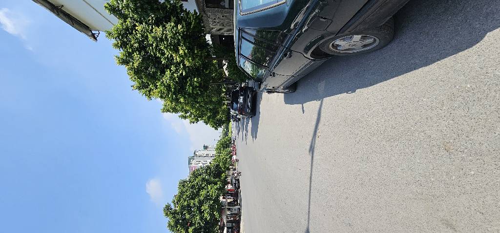 duy nhất 1 căn ngọc thuỵ oto thông, kinh doanh, gần trường pháp chỉ hơn 9 tỷ 4