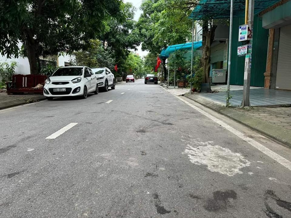 CHÍNH CHỦ 75M KHU DÂN CƯ 113 NHƯ QUỲNH, CỦA NGÕ KẾT NỐI THỦ ĐÔ: 0835459289