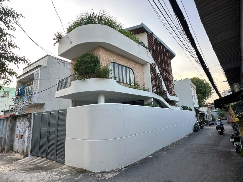 Bán nhà đường số 19, Linh Chiểu, Thủ Đức, TP HCM. DT - 127m2, 3 tầng, 13.1 tỷ 5