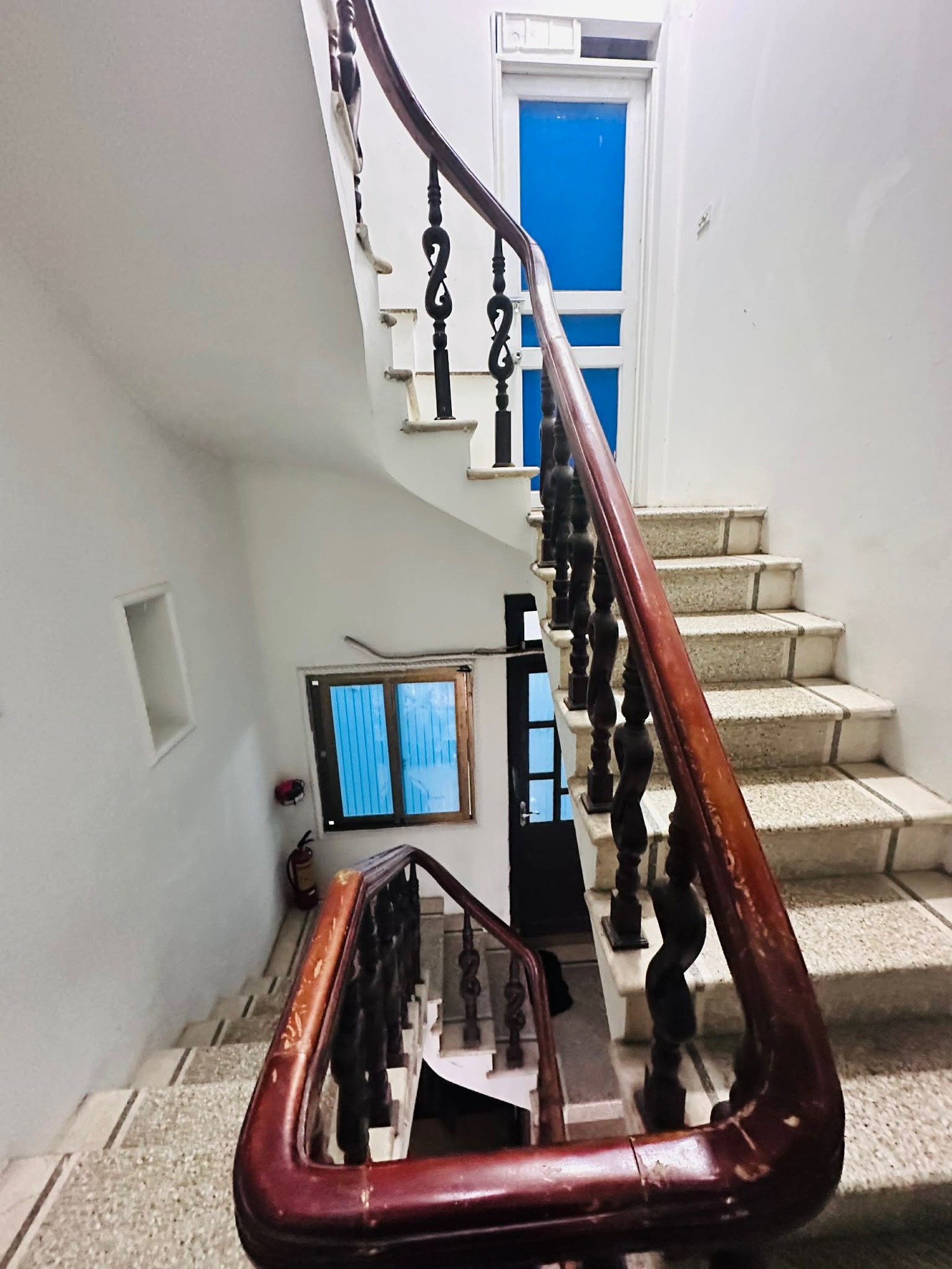 Bán Nhà Đường 8/3. 43m2.  5 tầng. mặt tiền 4.2m. giá đẹp 16 Tỷ Hai Bà Trưng Hà Nội 2