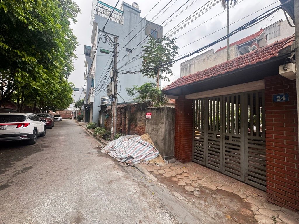 Cần bán Đất đường Ngọc Trì, Phường Thạch Bàn, Diện tích 50m², Giá 11 Tỷ 2