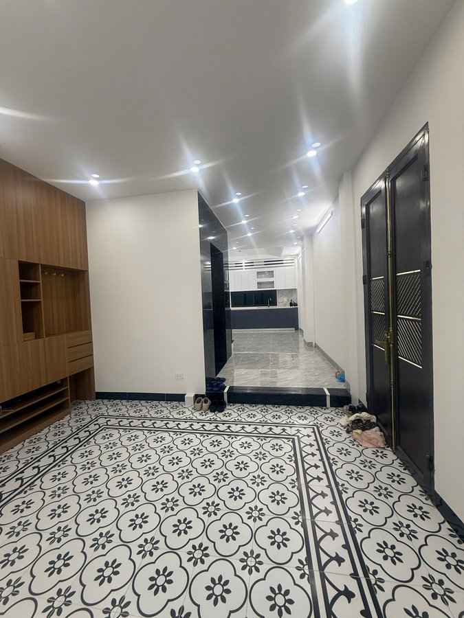 Bán Nhà Ngõ Hòa Bình 48m2.  6 tầng. mặt tiền 4.4m. giá 11.5 tỷ Đống Đa Hà Nội 3