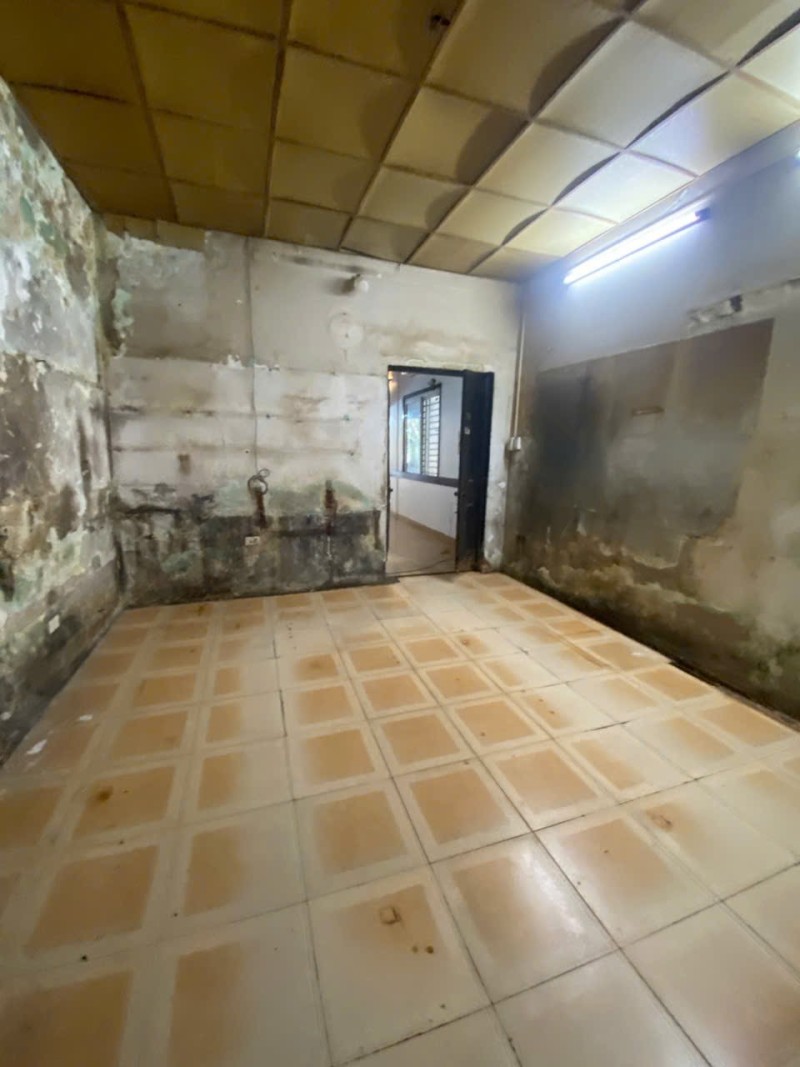 BÁN NHÀ MẶT PHỐ THI SÁCH – HAI BÀ TRƯNG - LÔ GÓC HIẾM – TRUNG TÂM KINH DOANH SẦM UẤT 5