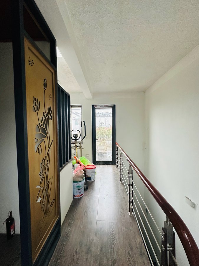 BÁT KHỐI LONG BIÊN-NHÀ MỚI ĐẸP-76Mx4T 14xTỶ-ÔTÔ VÀO NHÀ-MẶT NGÕ THÔNG KINH DOANH 4